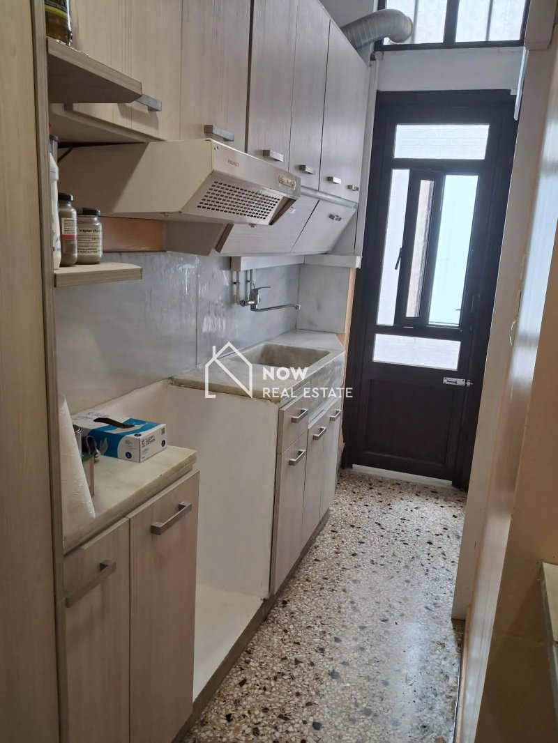 14992 - Apartment FOR RENT in Kolonaki - Likavitos Likavittos for € 720 נדל״ן באתונה נכסים להשקעה ביוון לישראלים