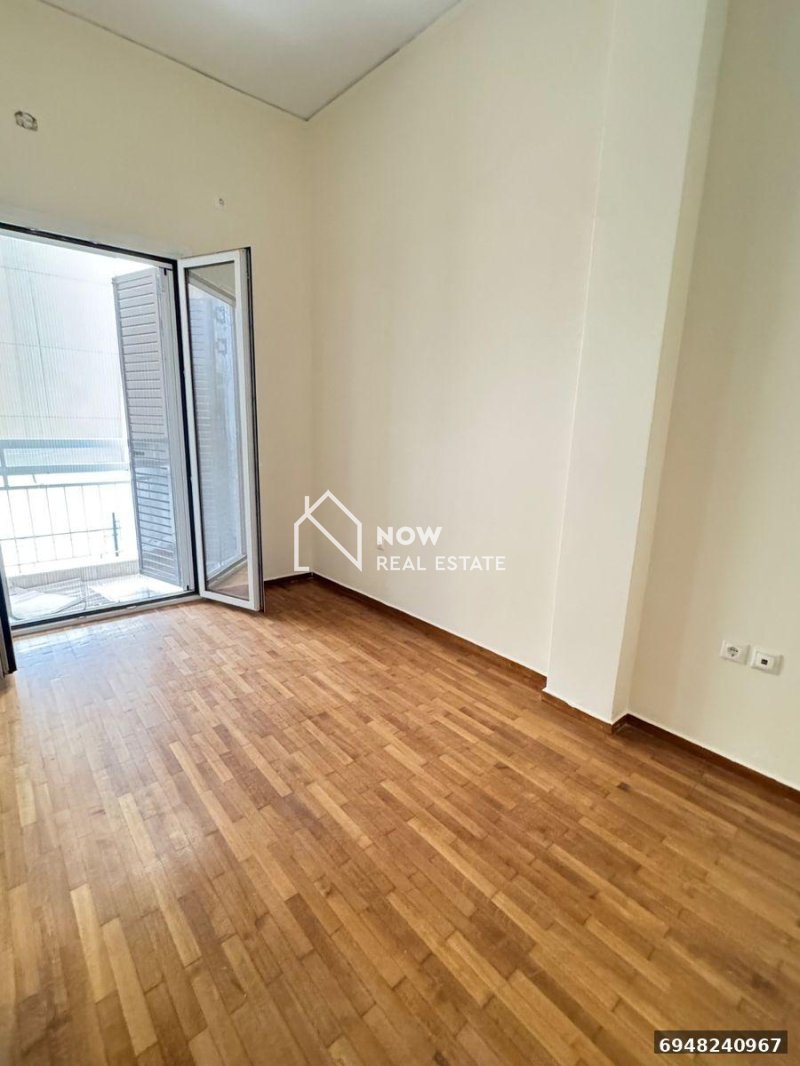 14188 - Apartment FOR SALE in Attiki Platia Attikis for € 80.000 נדל״ן באתונה נכסים להשקעה ביוון לישראלים