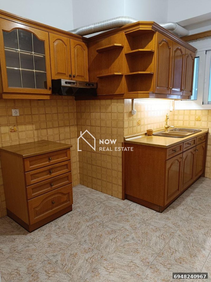 14188 - Apartment FOR SALE in Attiki Platia Attikis for € 80.000 נדל״ן באתונה נכסים להשקעה ביוון לישראלים