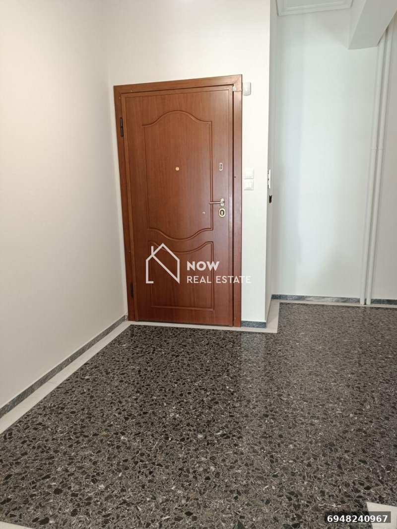14188 - Apartment FOR SALE in Attiki Platia Attikis for € 80.000 נדל״ן באתונה נכסים להשקעה ביוון לישראלים