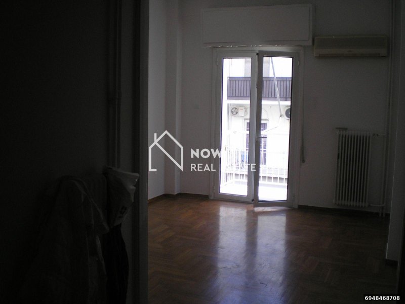 14188 - Apartment FOR SALE in Attiki Platia Attikis for € 80.000 נדל״ן באתונה נכסים להשקעה ביוון לישראלים